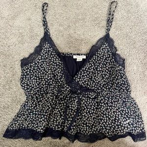 Cute American Eagle Crop! Lace and flowy, great for summer!